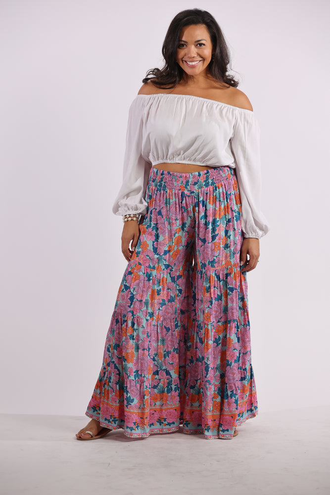 Wayfarer Palazzo in Tropics