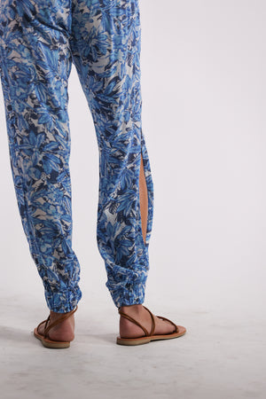 
            
                Load image into Gallery viewer, Exuma Joggers in Blue Grass
            
        