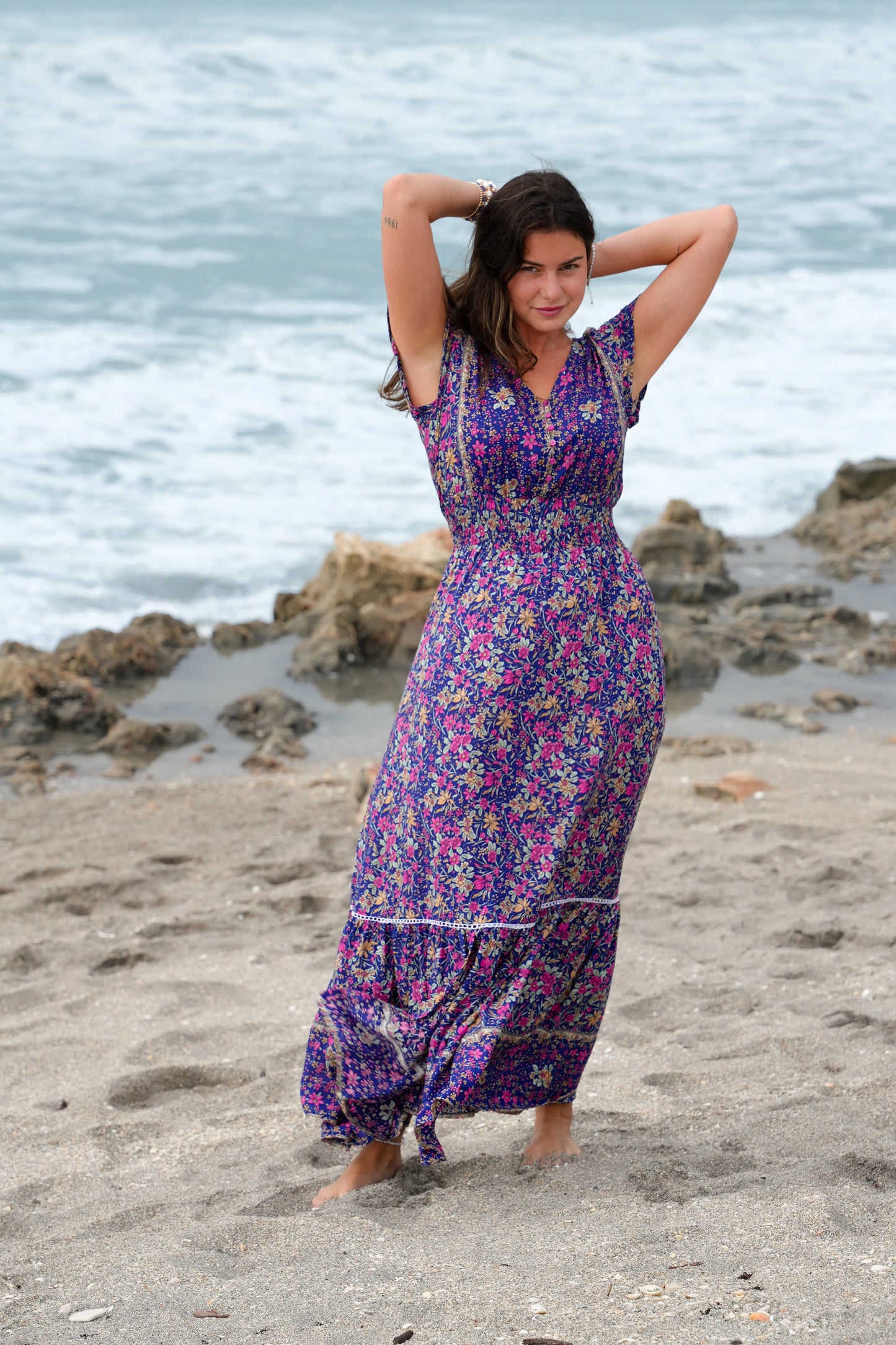 maxi dress jewelry 7 Jewellery Pieces That Make Maxi Dresses Look More Luxe