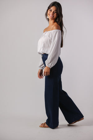 
            
                Load image into Gallery viewer, Cali Off the Shoulder Top in White
            
        