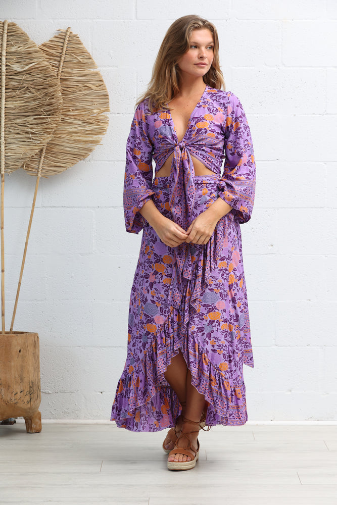 
            
                Load image into Gallery viewer, Bahama Wrap Top in Purple Crush
            
        