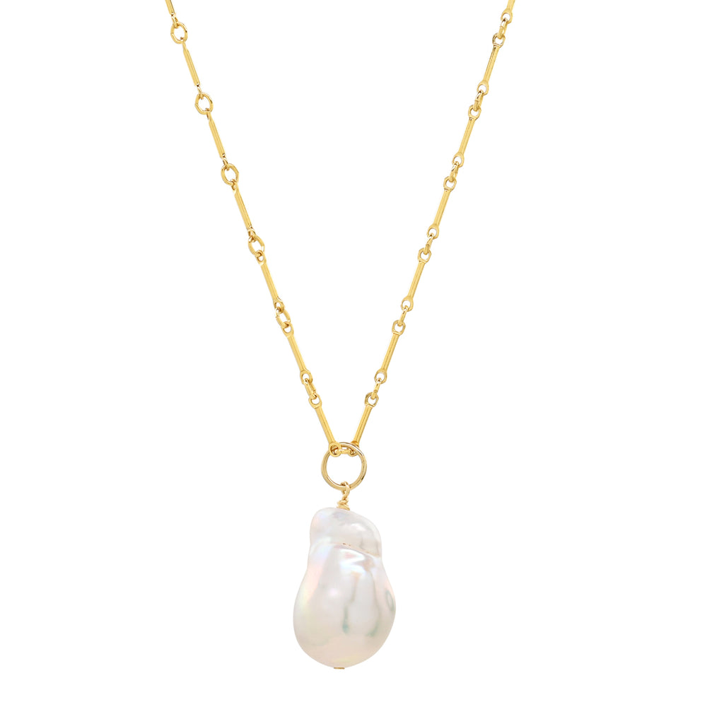 Cay Necklace in Freshwater Pearl
