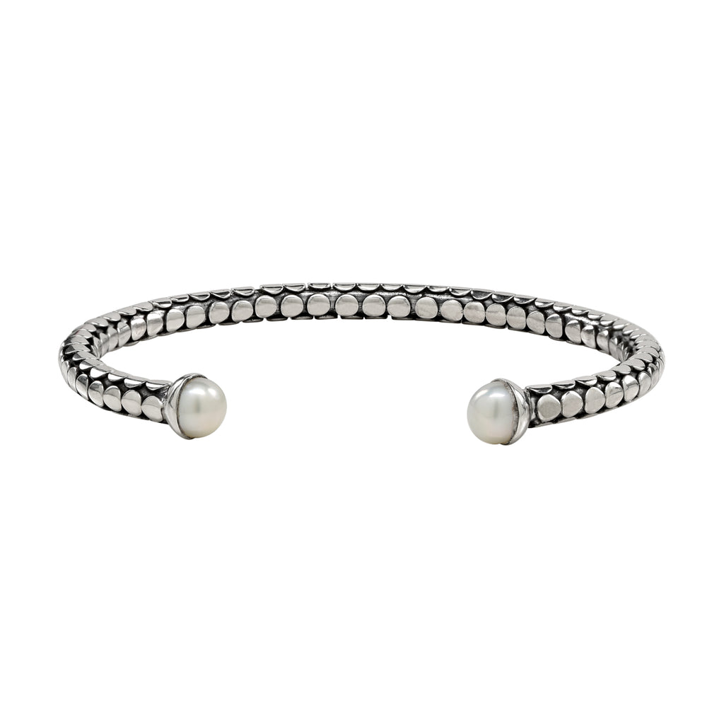 
            
                Load image into Gallery viewer, Lombok Pearl Cuff Bracelet
            
        